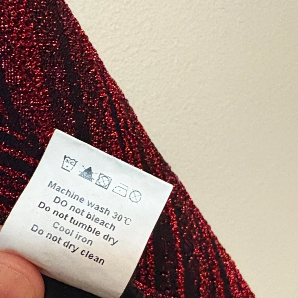 Allegra K Red & Black Sparkly Stripe Holiday Open Waterfall Cardigan NWOT - Picture 10 of 15